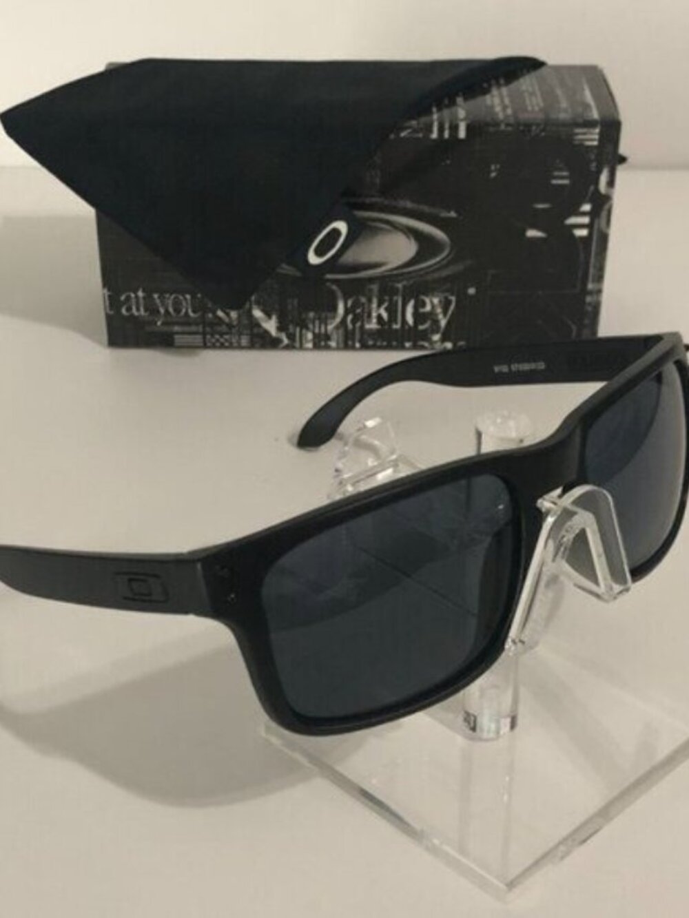 Oakley Holbrook Matte Black Frame 9102 - Picture 5 of 6